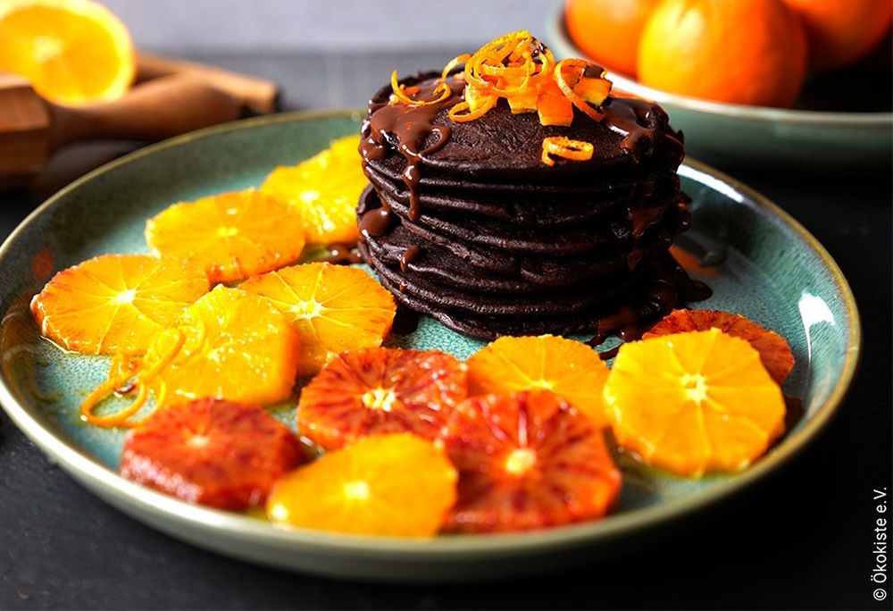 Schoko-Pancakes mit Orangen