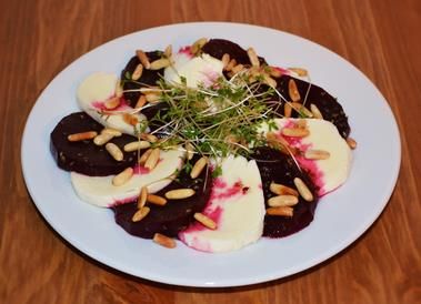 Rote Bete Caprese